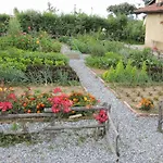 مزرعة للإقامة Cascina La Commenda
