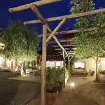 Cascina La Commenda Alloggio per agriturismo Peveragno