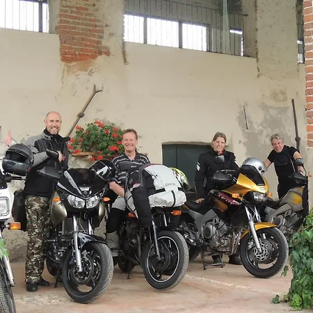 Cascina La Commenda Farmház *